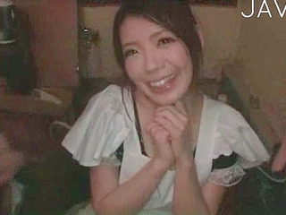 Nippon teen's deep throat show with XXX pals: Tokyo thai or China pour