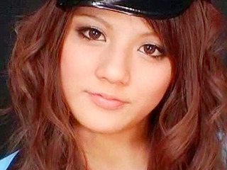 Nipponese Devilish Hottie Gives Exhibitionist Erotic Handjob Thrills!